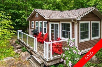 Lake of Bays Cottage for sale:  2 bedroom 922 sq.ft. (Listed 2021-06-18)